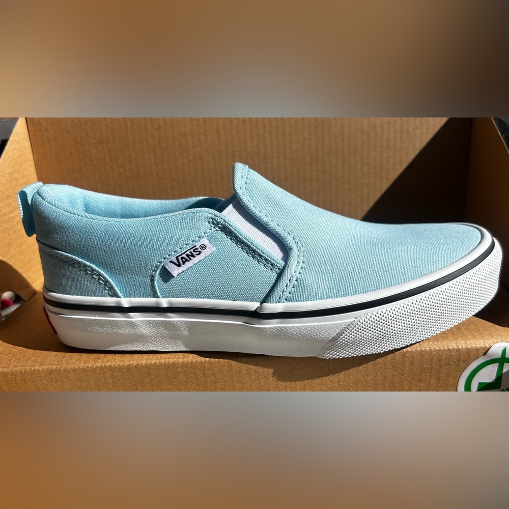 NWT VANS Kids Sky Blue Slip-On Asher Canvas Sneakers Size 1.